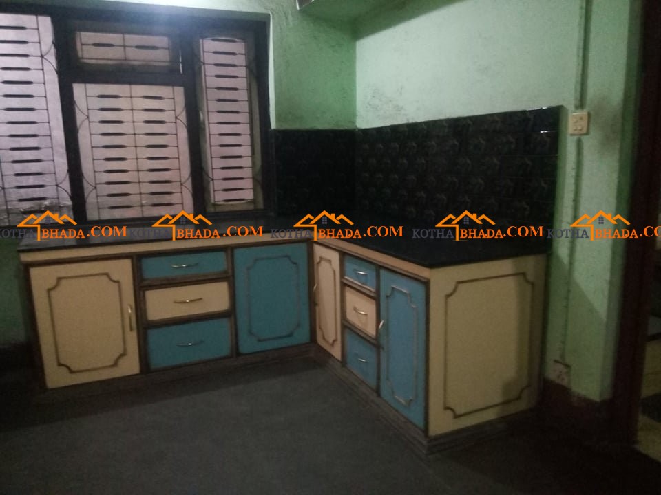 Affordable 5 rooms family flat with  dining room for rent in Maitidevi Mandir, ktm